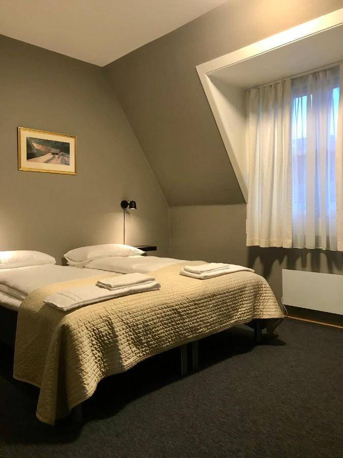 Henriks Hotell Skien Esterno foto