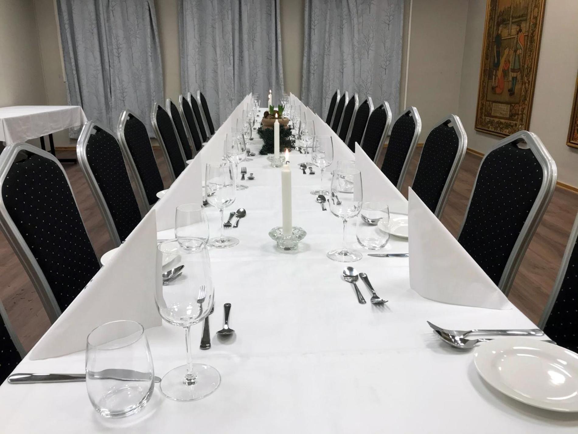 Henriks Hotell Skien Esterno foto